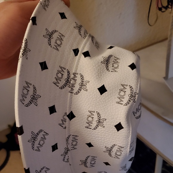 MCM white bucket hat - Picture 2 of 3